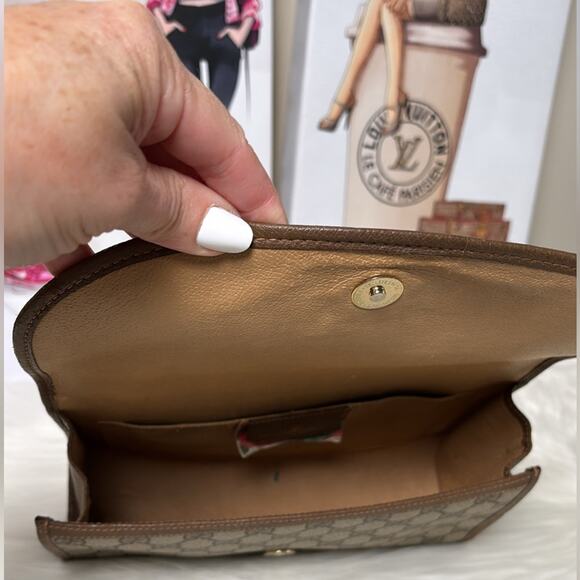 Authentic GUCCI GG Supreme Sherry Line Brown/Beige Clutch Bag - Picture 6 of 15